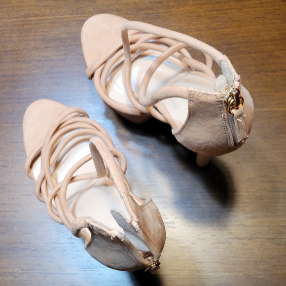Charlotte Russe Strappy Zip Up Heels NWOT - Picture 5 of 6